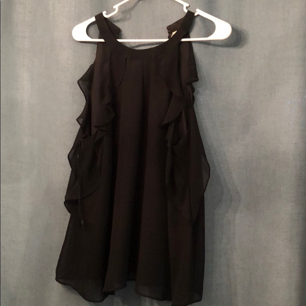 Black ruffle tank